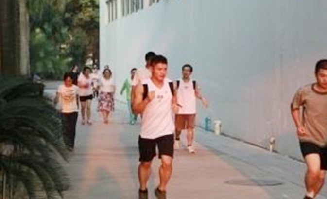 员工风采-跑步活动